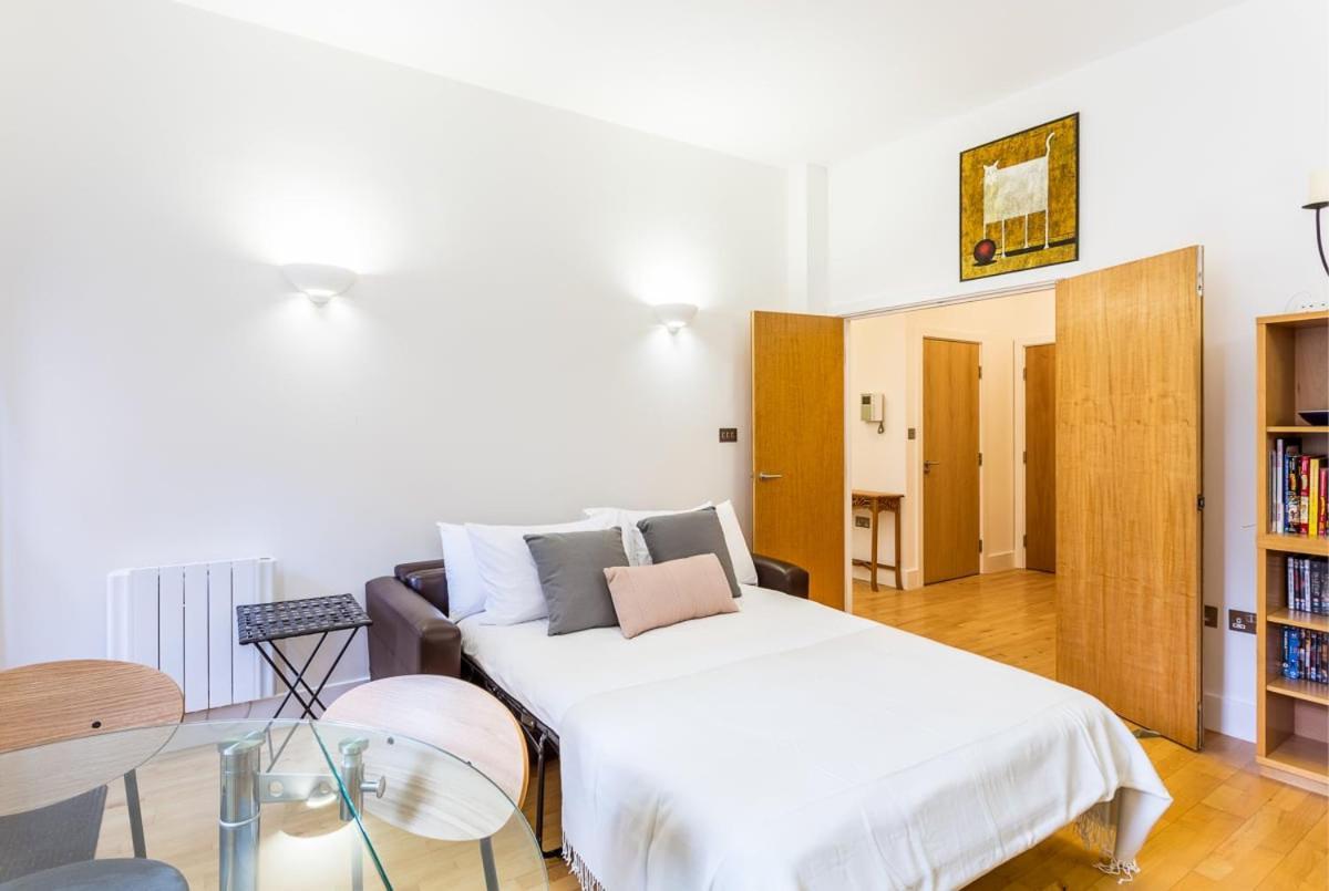 Bright & Comfortable Angel Apartment Лондон Екстериор снимка